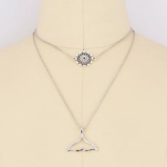 Boho Fashion Necklace - Picture 2 of 3